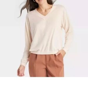 A New Day Women's Fine Gauge V-Neck Sweater -  Cream XL